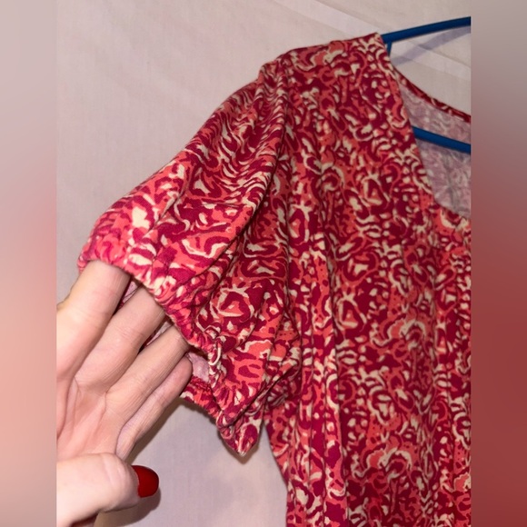 Basic Editions Women's Red and White Blouse - Picture 4 of 8